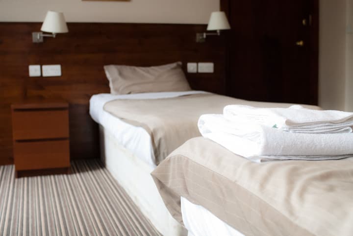Edinburghhouse Hotel