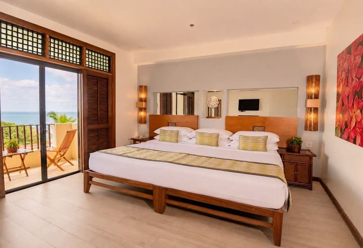 Costabella Tropical Beach Hotel