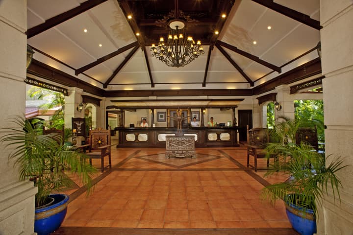 Costabella Tropical Beach Hotel