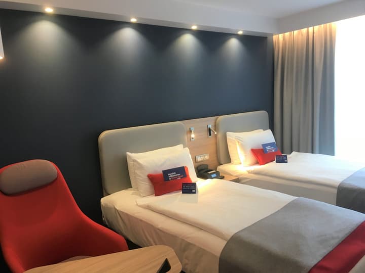 Holiday Inn Express Zurich Airport by IHG