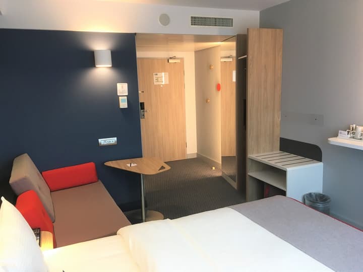 Holiday Inn Express Zurich Airport by IHG