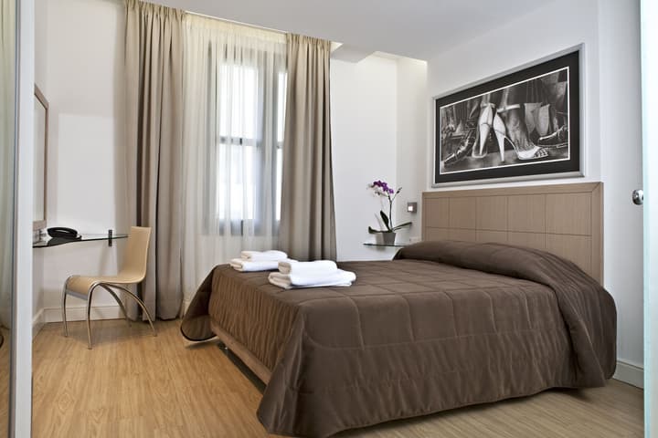 Chic Hotel
