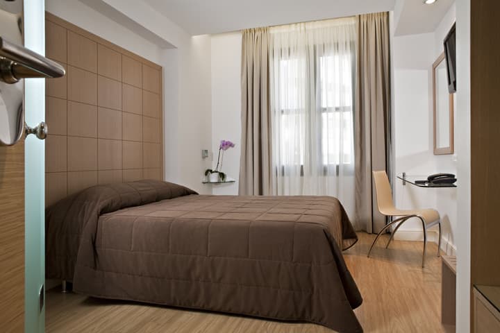 Chic Hotel