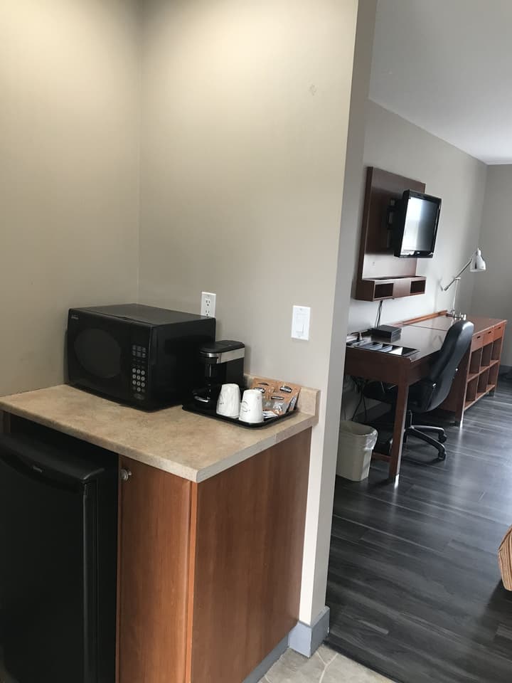 Canadas Best Value Inn & Suites Kamloops