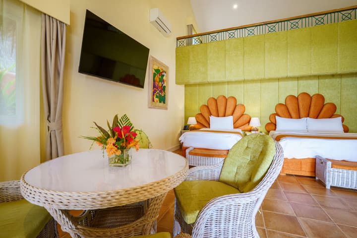 Coco Grove Beach Resort