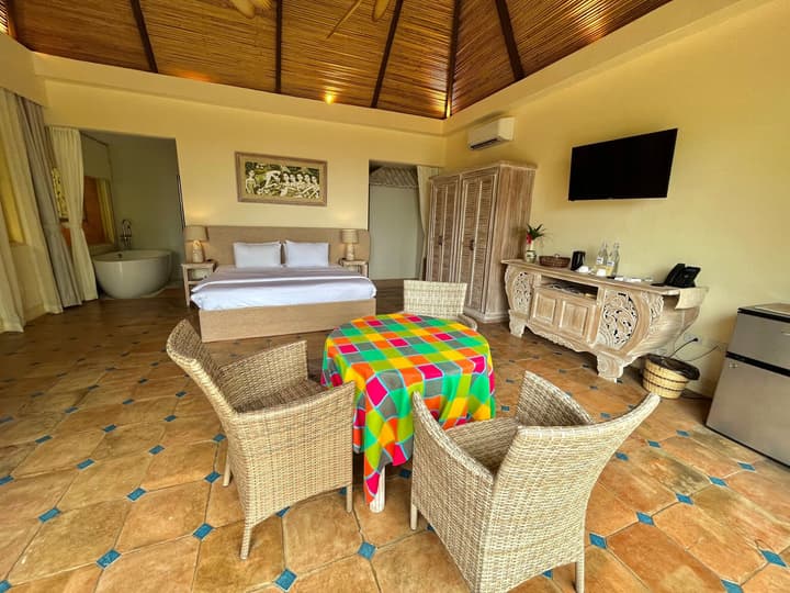 Coco Grove Beach Resort