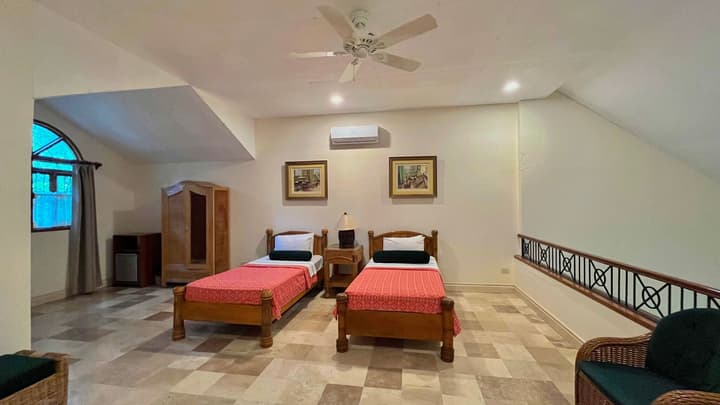 Coco Grove Beach Resort