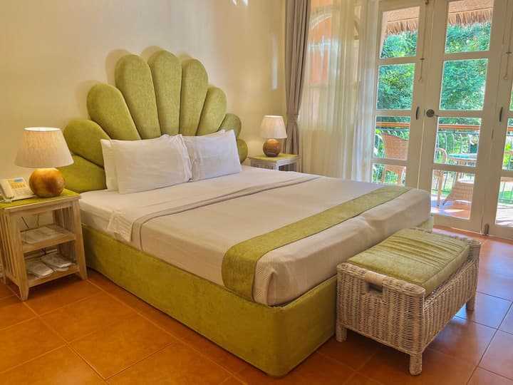 Coco Grove Beach Resort