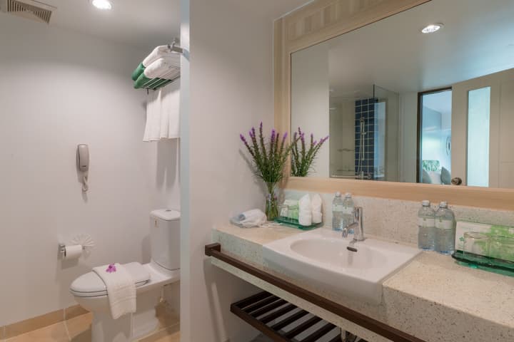 The Briza Beach Resort Khaolak