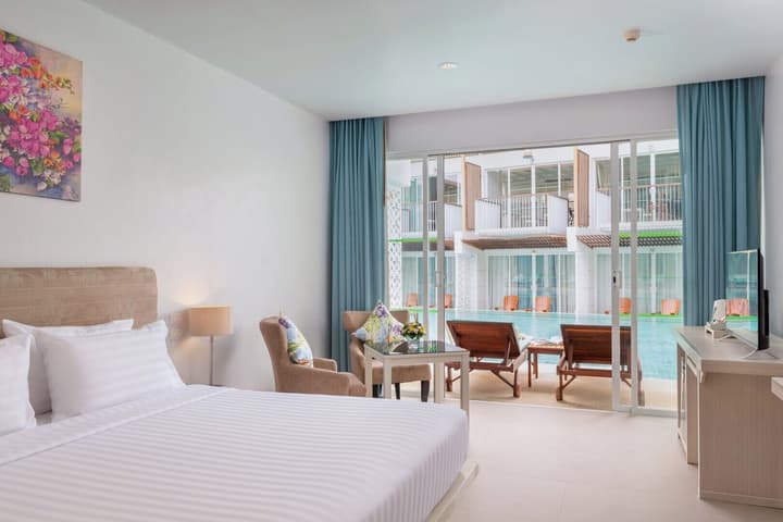 The Briza Beach Resort Khaolak