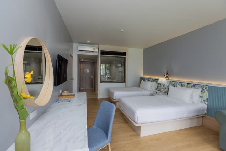 The Briza Beach Resort Khaolak