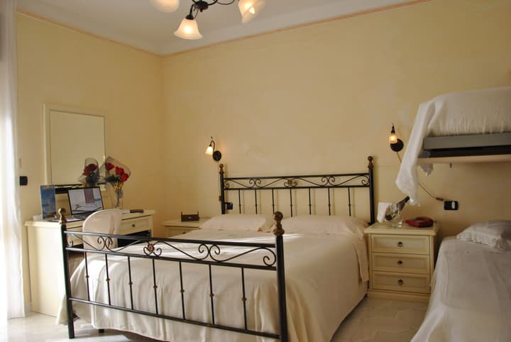 Hotel Mediterraneo