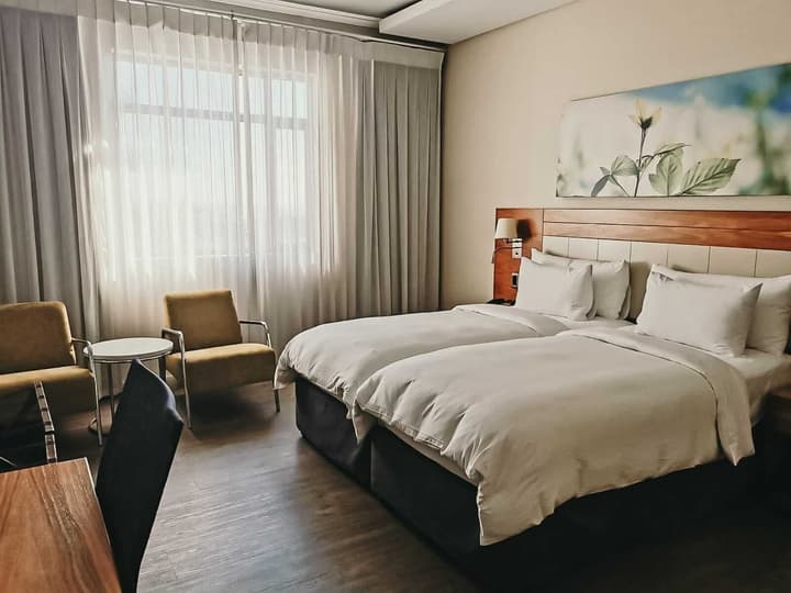 DoubleTree by Hilton Cape Town - Upper Eastside