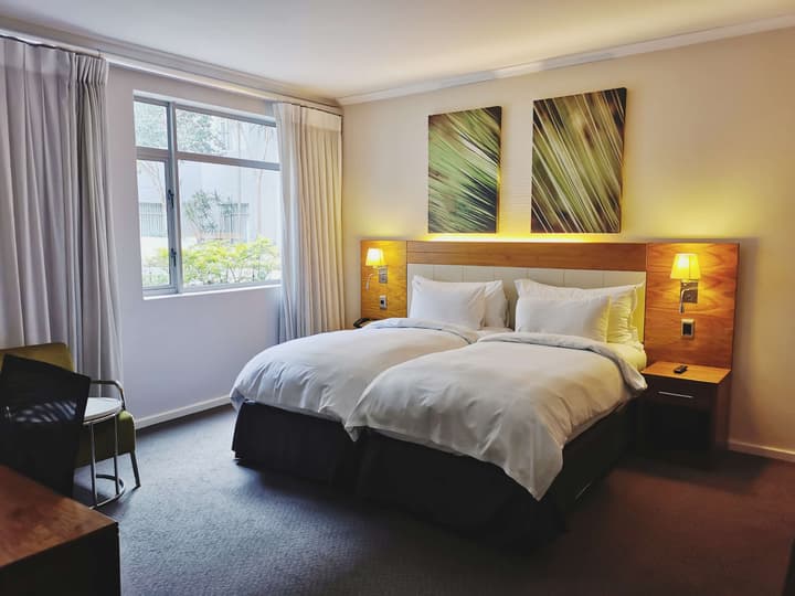 DoubleTree by Hilton Cape Town - Upper Eastside