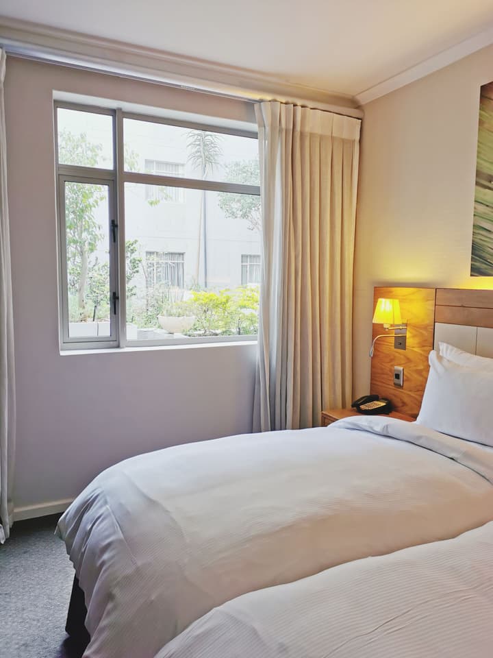 DoubleTree by Hilton Cape Town - Upper Eastside