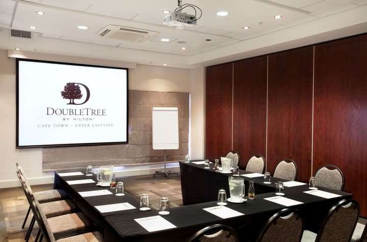 DoubleTree by Hilton Cape Town - Upper Eastside