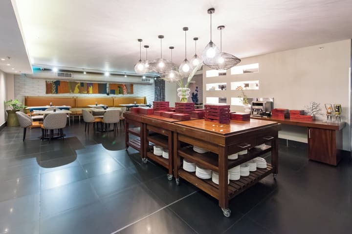 DoubleTree by Hilton Cape Town - Upper Eastside