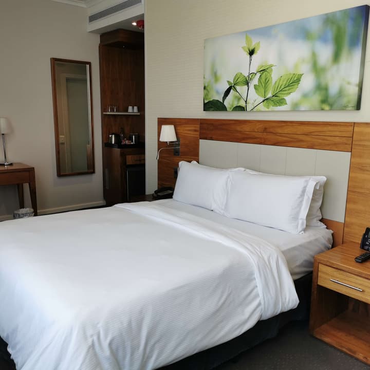 DoubleTree by Hilton Cape Town - Upper Eastside
