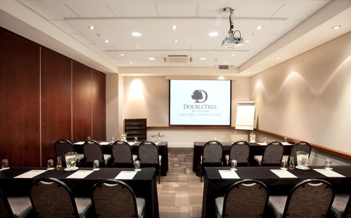DoubleTree by Hilton Cape Town - Upper Eastside