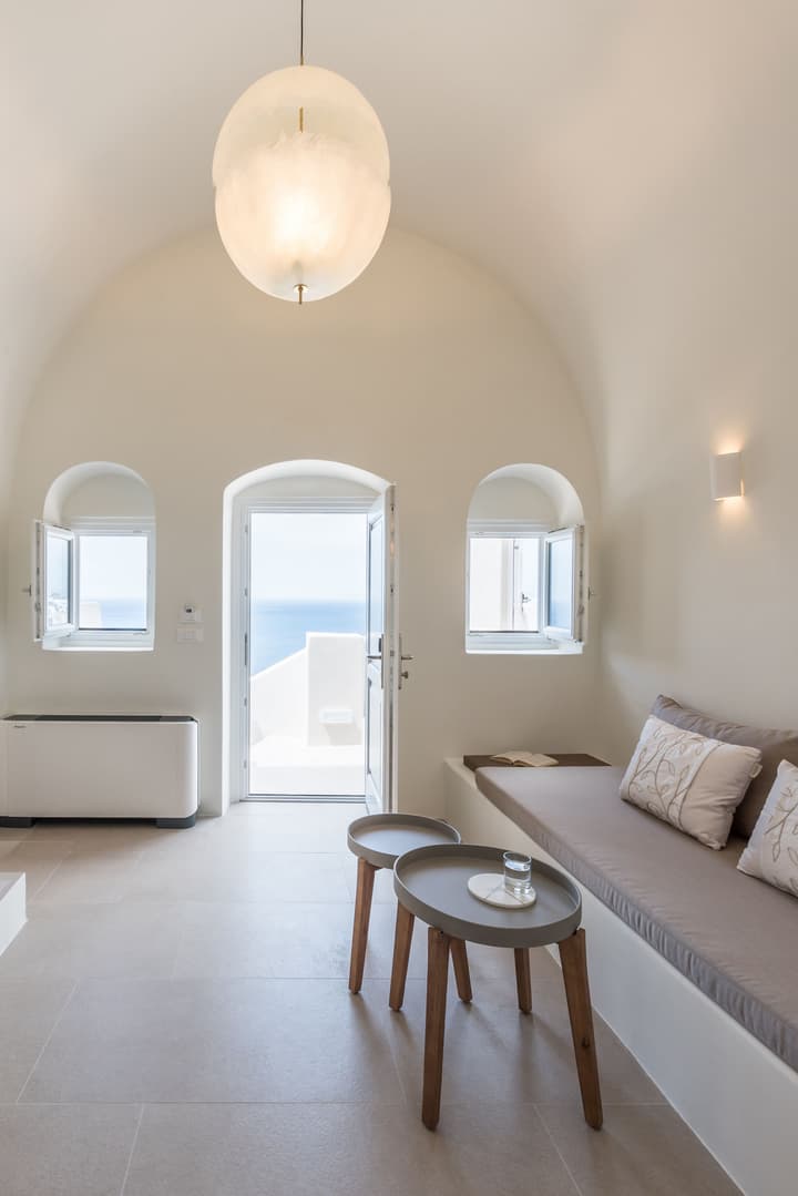 Art Maisons Oia Castle
