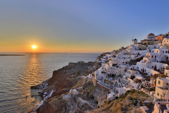 Art Maisons Oia Castle