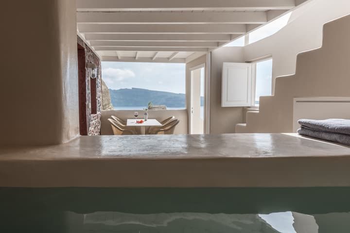 Art Maisons Oia Castle