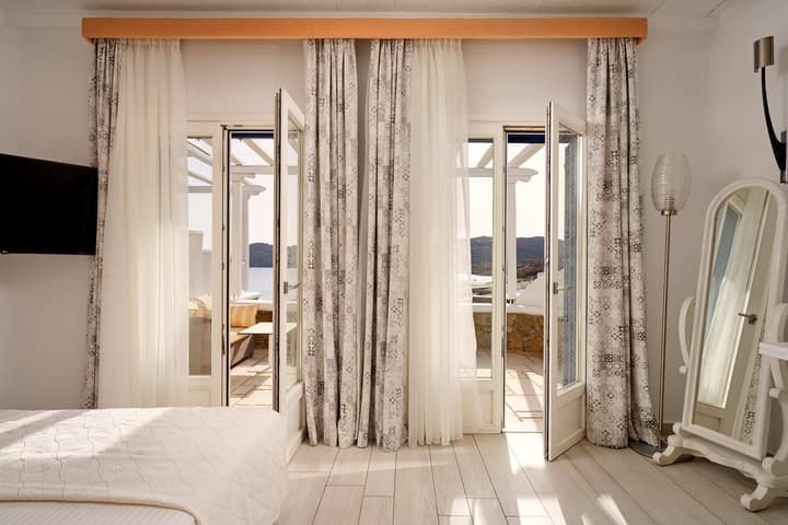 Arte & Mare Elia Luxury Suites & Idolio Vllas