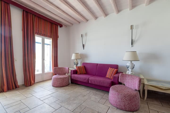 Arte & Mare Elia Luxury Suites & Idolio Vllas