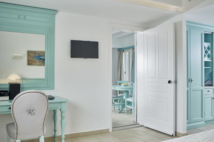 Arte & Mare Elia Luxury Suites & Idolio Vllas