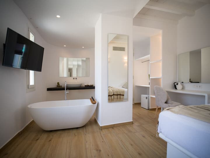 Arte & Mare Elia Luxury Suites & Idolio Vllas