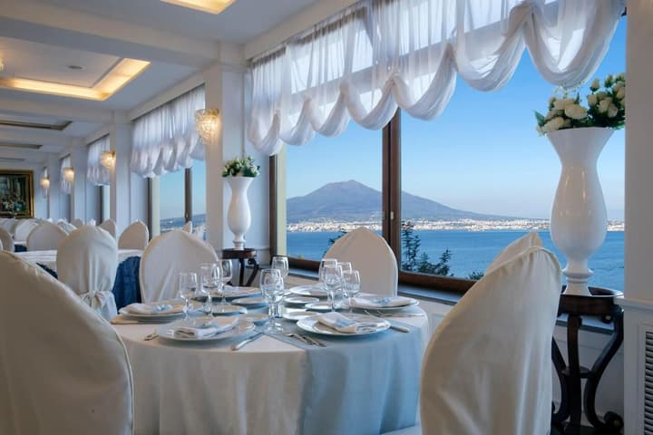La Panoramica Hotel