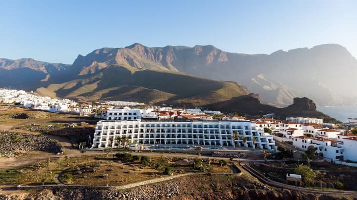 Occidental Roca Negra – Adults Only