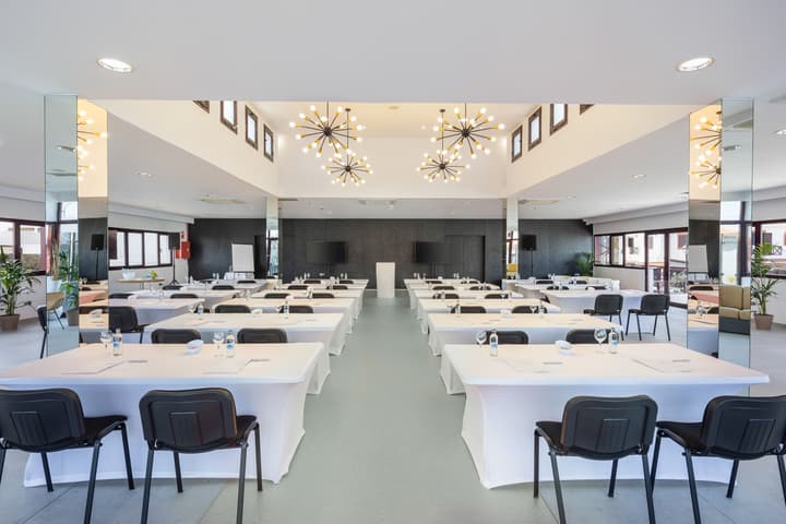 Occidental Roca Negra – Adults Only