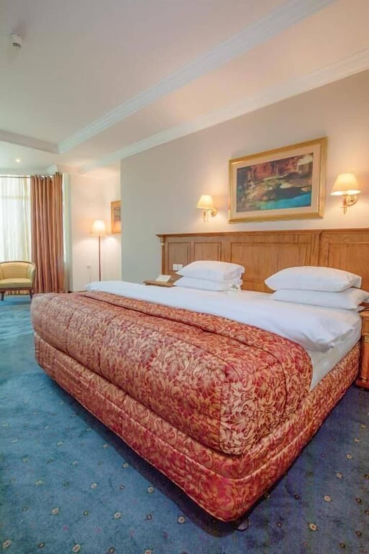 Bristol Hotel