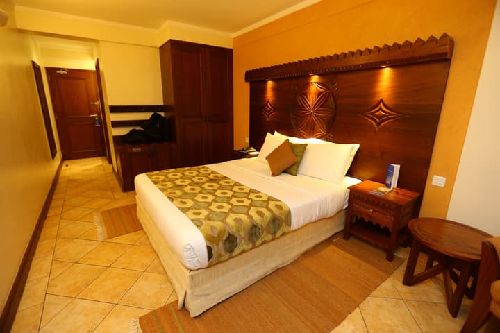The Heron By Sarovar Portico India