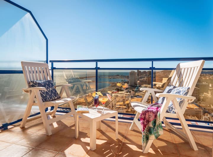 Hotel Yaramar - Adults Recommended