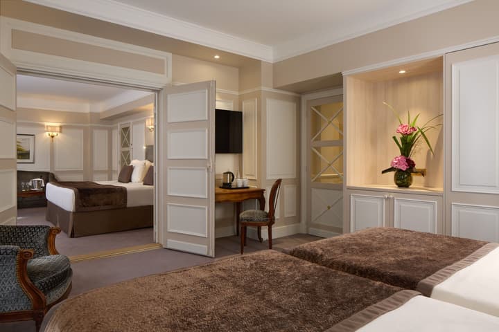 Majestic Hotel - SPA Champs Elysées