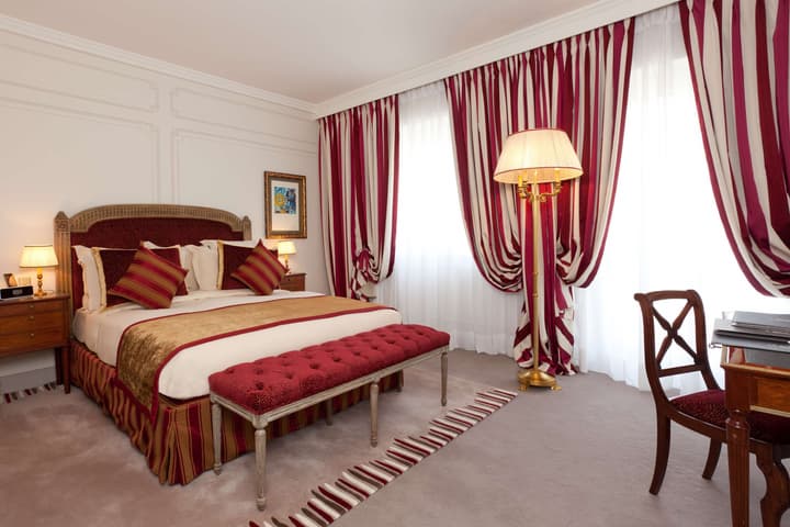 Majestic Hotel - SPA Champs Elysées