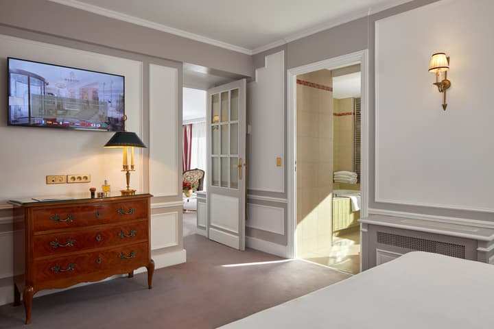 Majestic Hotel - SPA Champs Elysées