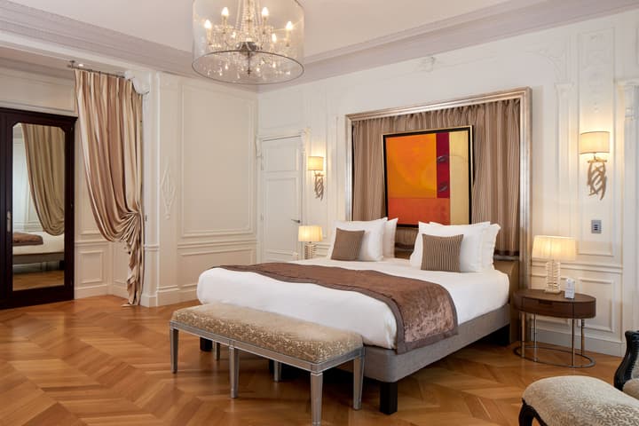 Majestic Hotel - SPA Champs Elysées