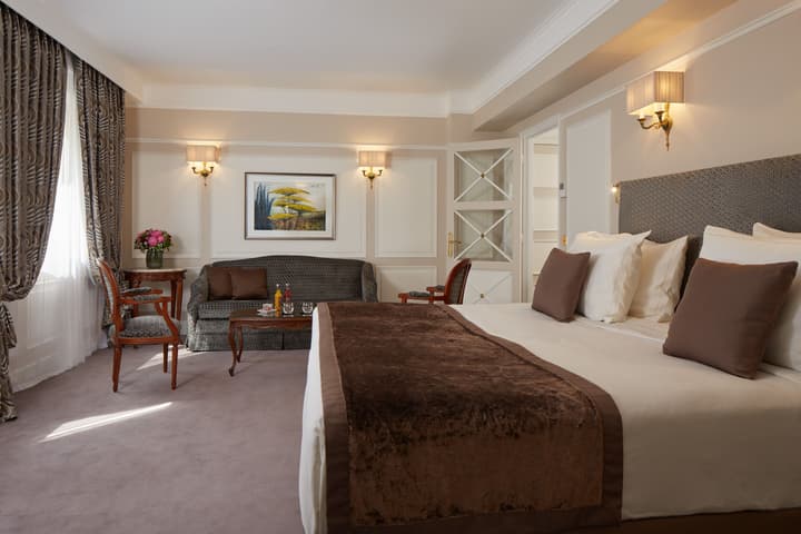 Majestic Hotel - SPA Champs Elysées