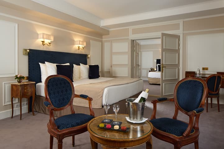 Majestic Hotel - SPA Champs Elysées