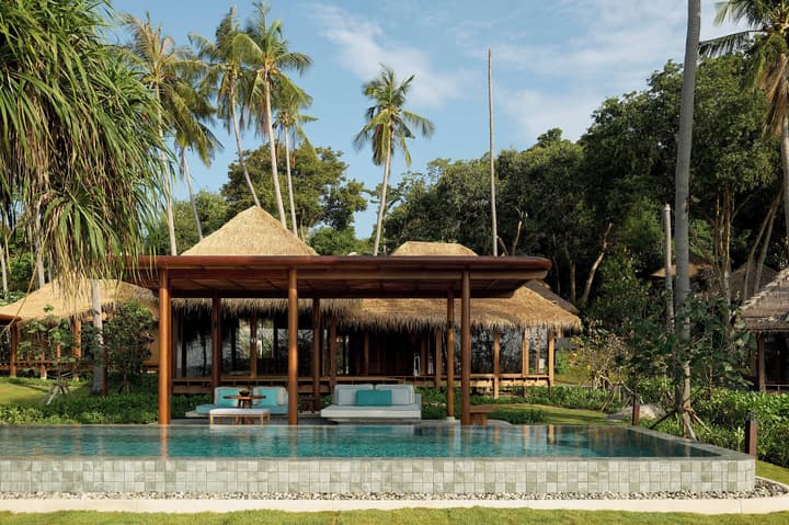 Haadtien Beach Resort