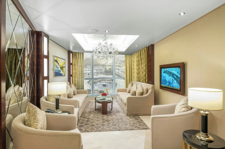 Al Marwa Rayhaan by Rotana