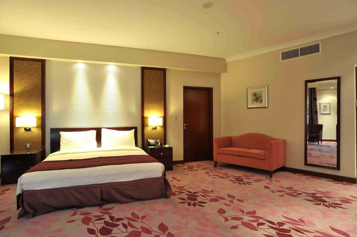 Al Marwa Rayhaan by Rotana