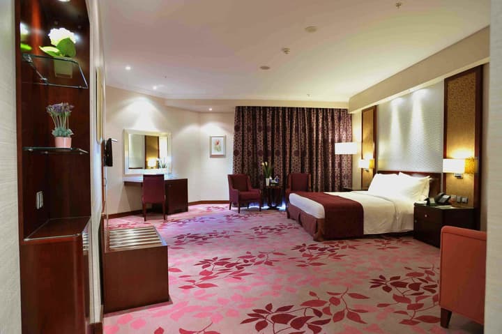 Al Marwa Rayhaan by Rotana
