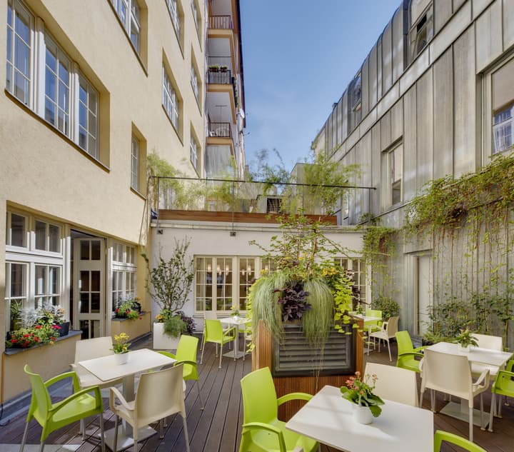 Hotel Clement