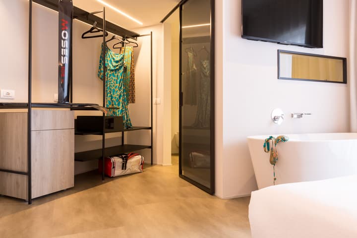 Goti' Hotel