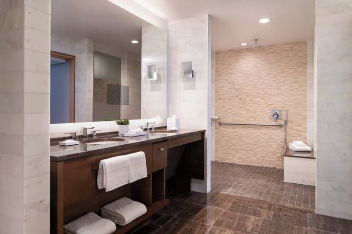 The Ritz-Carlton, Los Angeles
