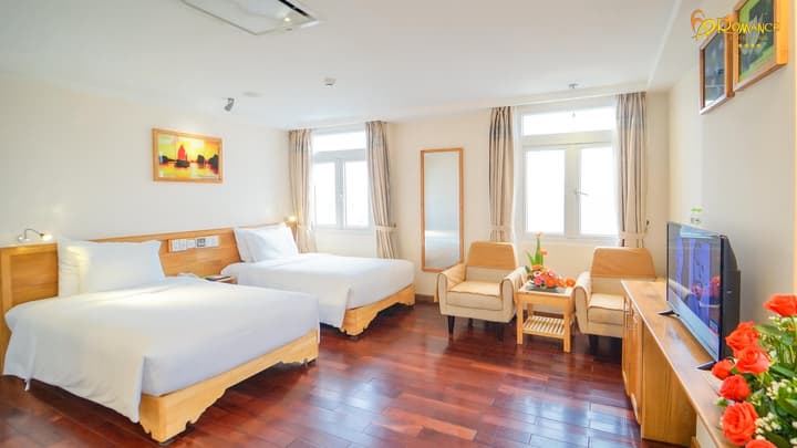 Romance Hotel